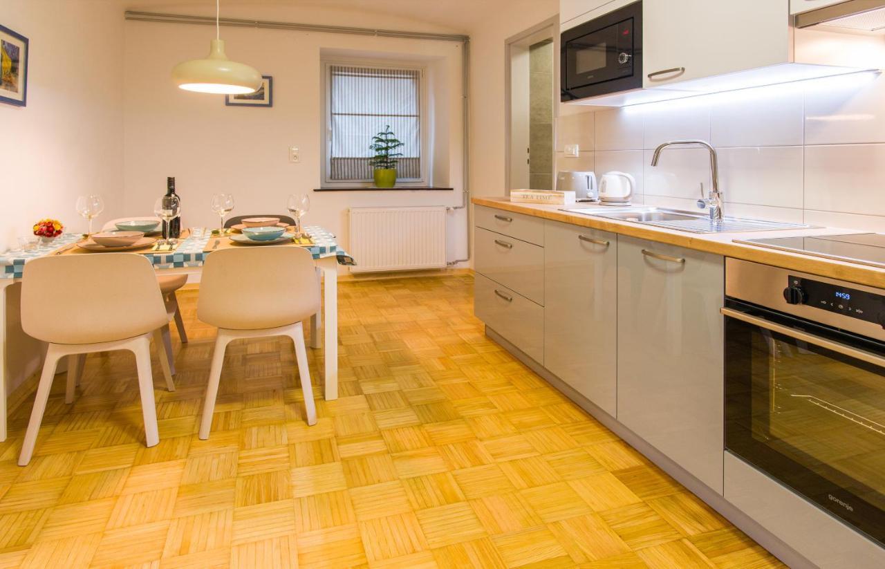 Araucaria Appartement Ljubljana Buitenkant foto